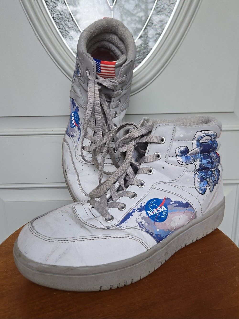 NASA Graphwell Hi Grey Sneakers